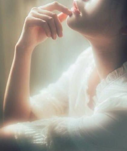 【独家】《花零叶落两不见》顾言肆 江星离