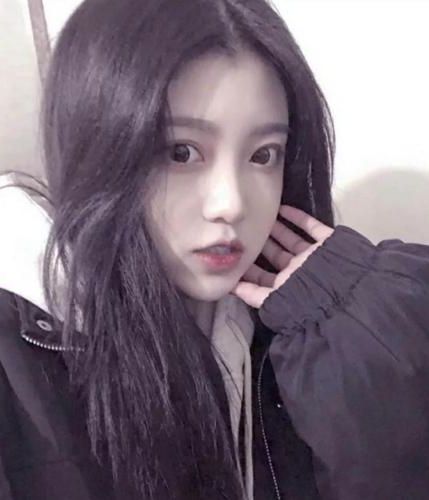 【首发】《驸马死后成了白月光》谢语诗 沈聿珩