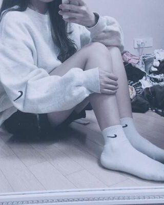 向未亡人女神伸出魔爪的白丝巨乳百合奸魔发起政变建立性奴侍奉王国的这回事-厚厚